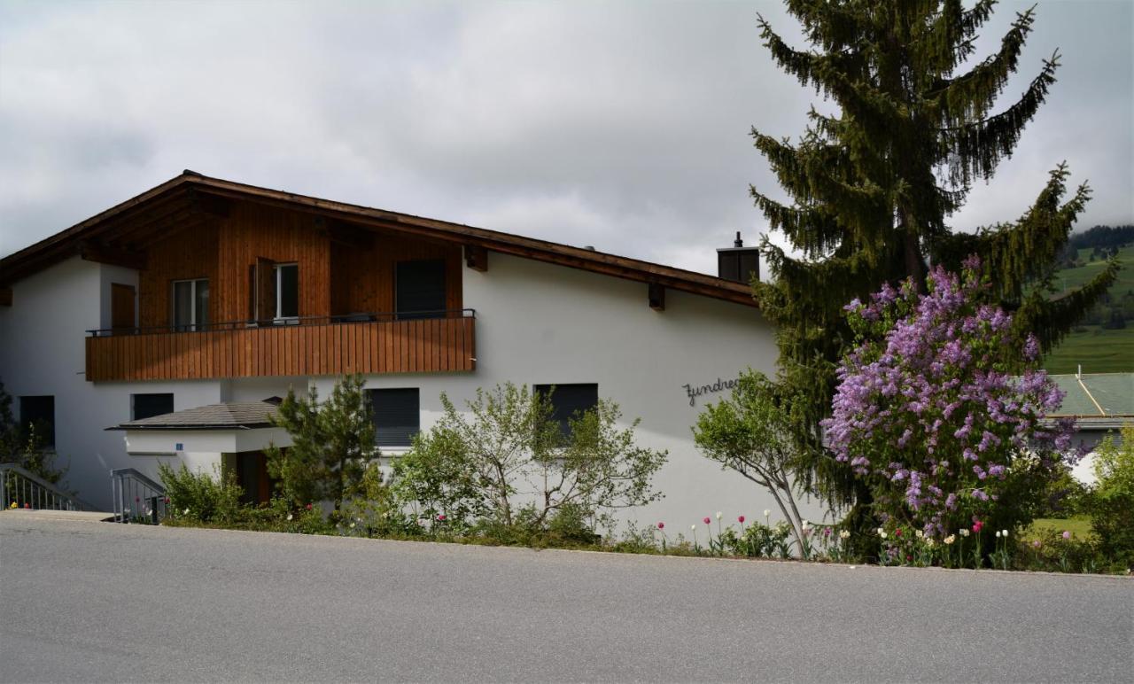 Appartamento Tgesa Zundregn Savognin Esterno foto